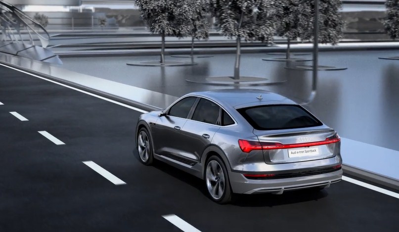 Audi e-tron Chiếc SUV điện có thể phục hồi năng lượng