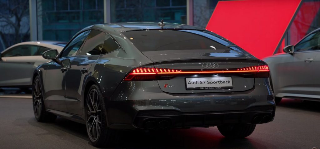 Video: Audi A7 chiếc xe phong cách cực đẹp