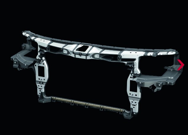 Audi A8: tấm hữu cơ như các thành viên chéo thấp hơn ở phần đầu xe