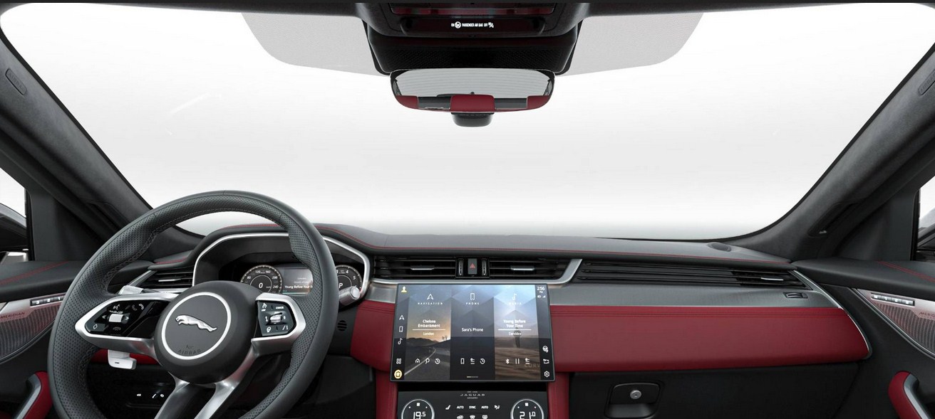 **Đánh giá chi tiết Jaguar F-Pace 2025: Sang trọng, mạnh mẽ và đẳng cấp**