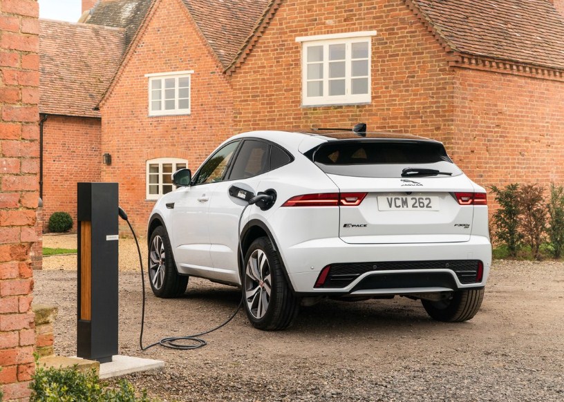 Jaguar E-Pace (2021) SUV Hoàn toàn mới