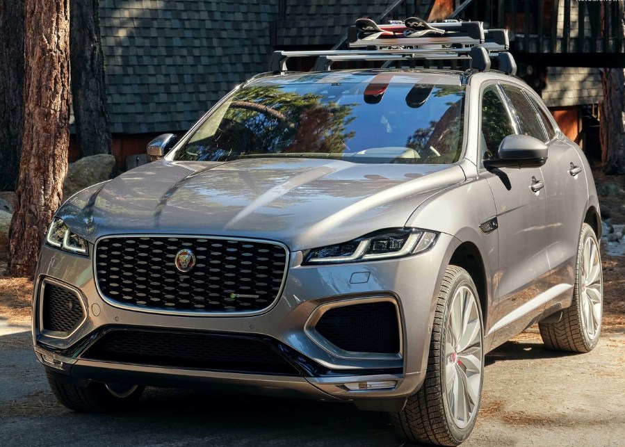 Jaguar F-Pace (2021) SUV mang đến trải nghiệm mới