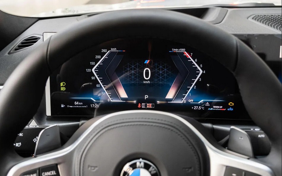 Đánh Giá Chi Tiết BMW 320i M Sport 2025: Đậm Chất Thể Thao, Bứt Phá Mọi Giới Hạn