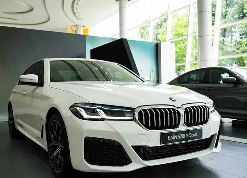 Đánh Giá Chi Tiết BMW 520i M Sport 2025: Sự Kết Hợp Hoàn Hảo Giữa Sang Trọng và Thể Thao