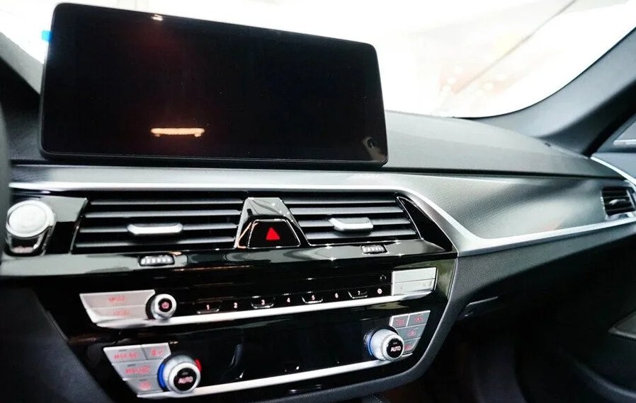 Đánh Giá Chi Tiết BMW 520i M Sport 2025: Sự Kết Hợp Hoàn Hảo Giữa Sang Trọng và Thể Thao