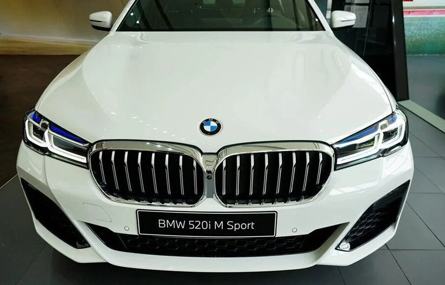 Đánh Giá Chi Tiết BMW 520i M Sport 2025: Sự Kết Hợp Hoàn Hảo Giữa Sang Trọng và Thể Thao