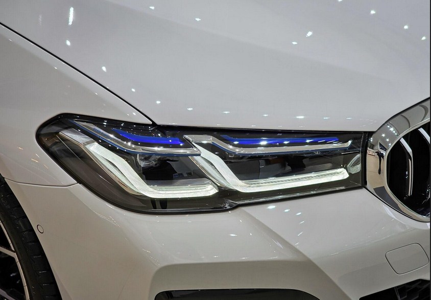 Đánh Giá Chi Tiết BMW 530i M Sport 2025: Hiệu Suất Vượt Trội Trong Diện Mạo Thể Thao