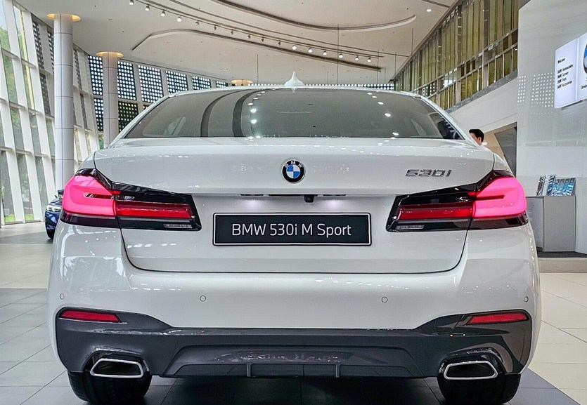 Đánh Giá Chi Tiết BMW 530i M Sport 2025: Hiệu Suất Vượt Trội Trong Diện Mạo Thể Thao