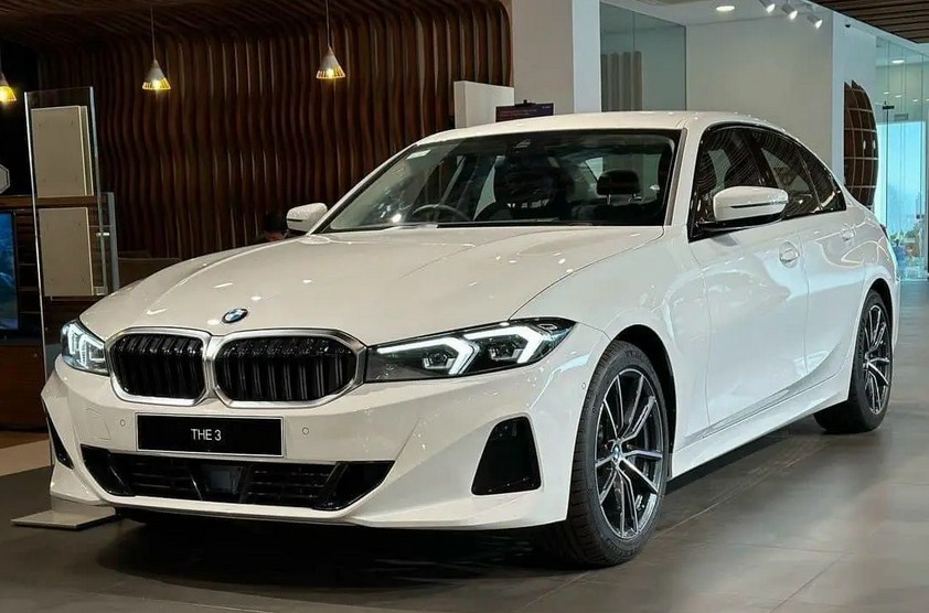 Đánh giá chi tiết BMW 320i Sport Line LCI 2025: Biểu tượng sedan thể thao nâng cấp toàn diện
