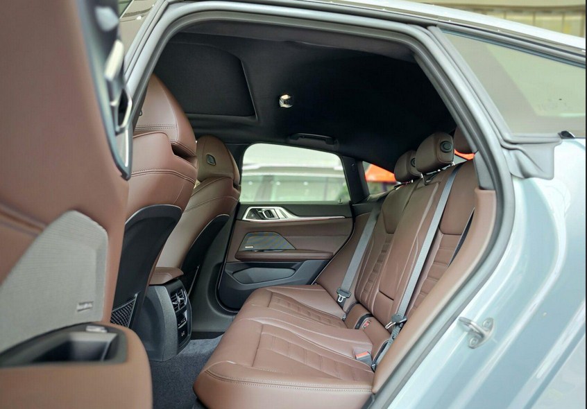 Đánh giá chi tiết BMW 430i M Sport 2025: Dấu Ấn Thể Thao, Trải Nghiệm Lái Đỉnh Cao