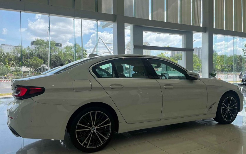 Đánh giá chi tiết BMW 520i 2025: Sự Sang Trọng Hợp Lý Trong Phân Khúc Sedan Hạng Sang